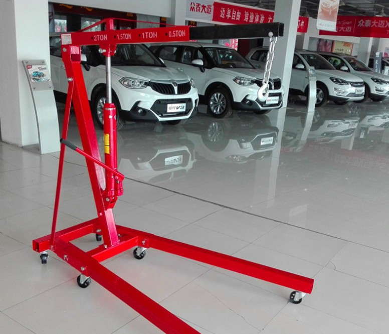 汽車發(fā)動(dòng)機(jī)小吊機(jī)
